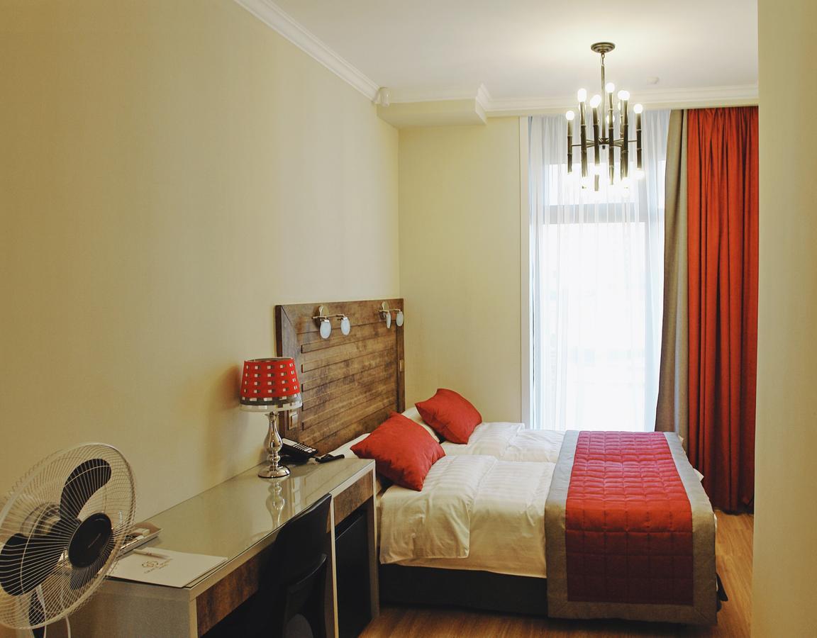 Grace Point Hotel Astana Luaran gambar