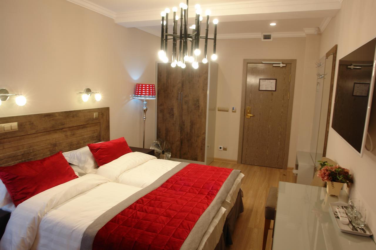 Grace Point Hotel Astana Luaran gambar