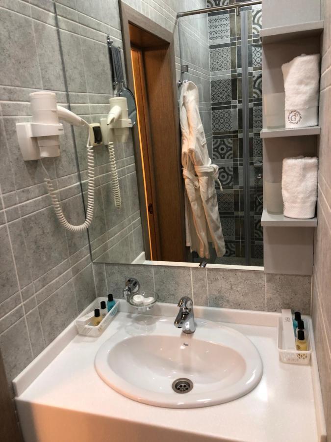 Grace Point Hotel Astana Bilik gambar